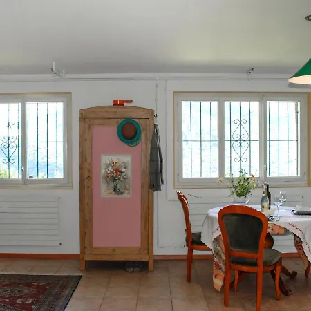 Casa Rosalia-2 *